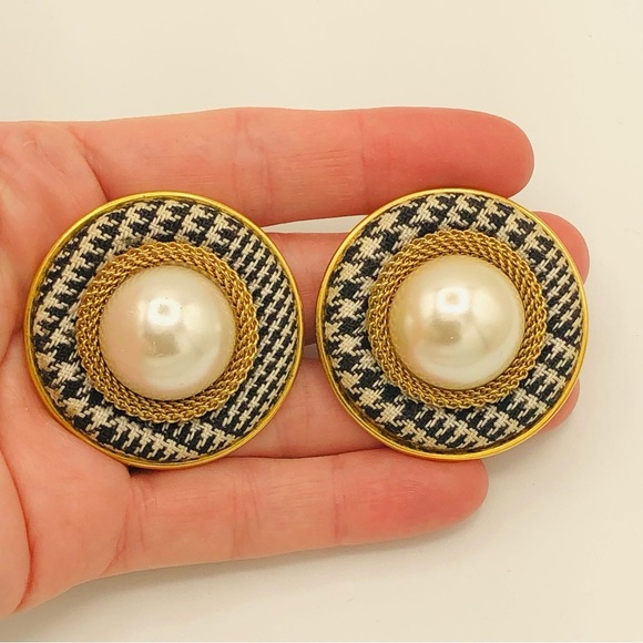 Vintage 80s Statement Earrings - Picture 5 of 5